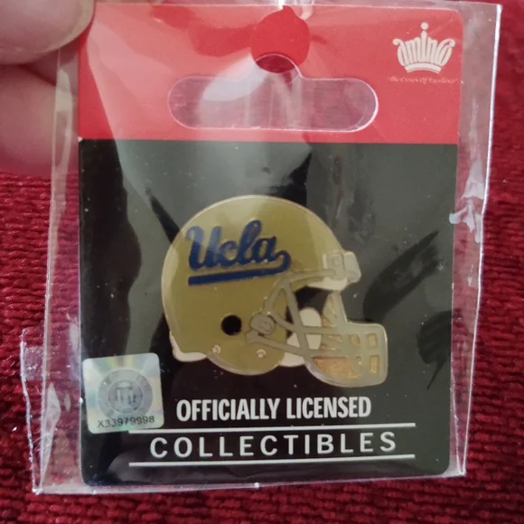 UCLA Bruins College Football Helmet Pin! - Picture 3 of 5